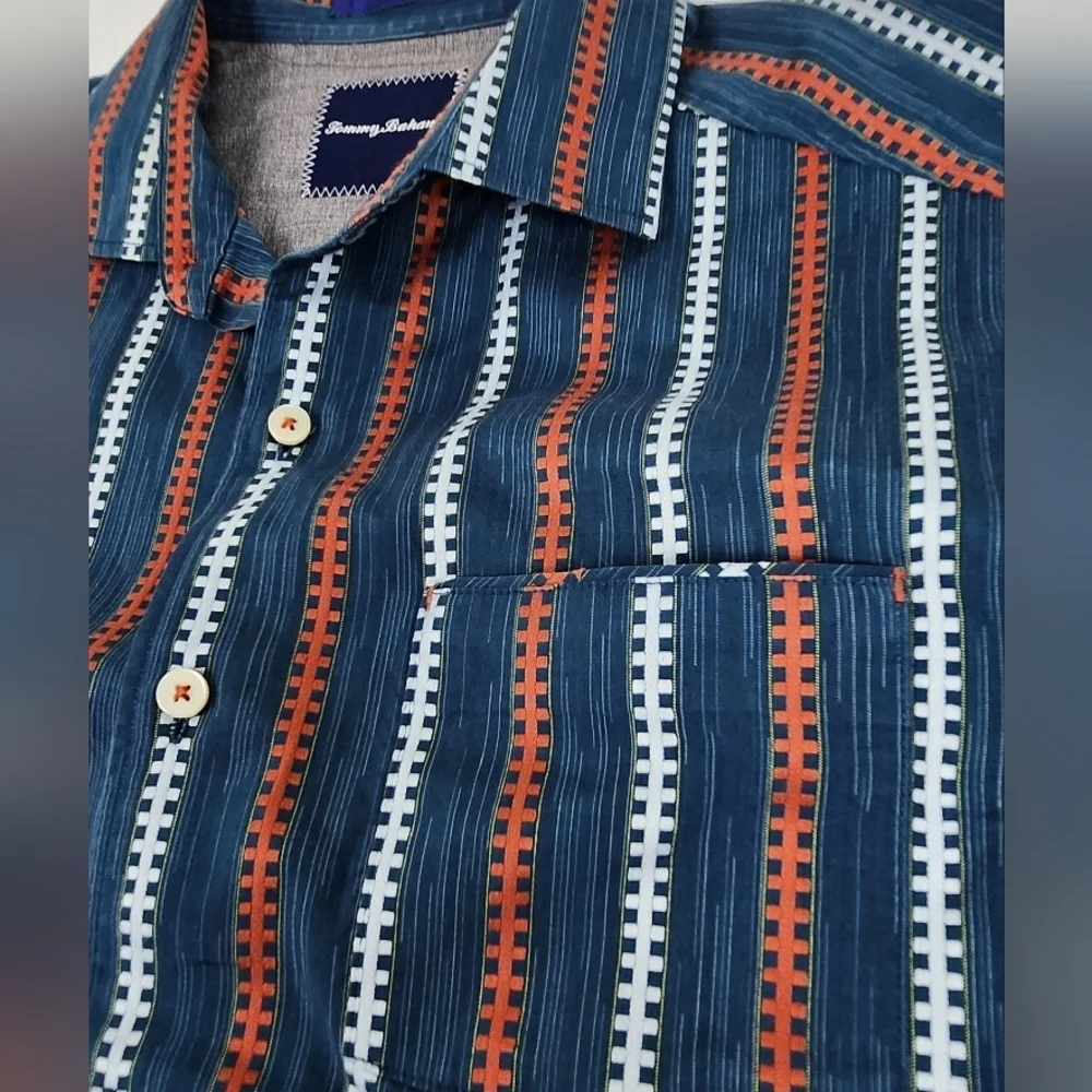 Tommy Bahama Button Down Pocket Dress Shirt. 100% Cotton - Picture 2 of 5